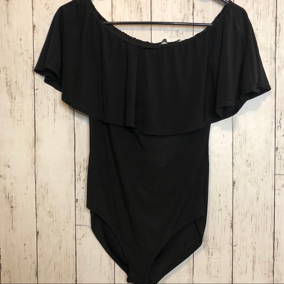 Boohoo Tops - BooHoo Off The Shoulder Bodysuit
